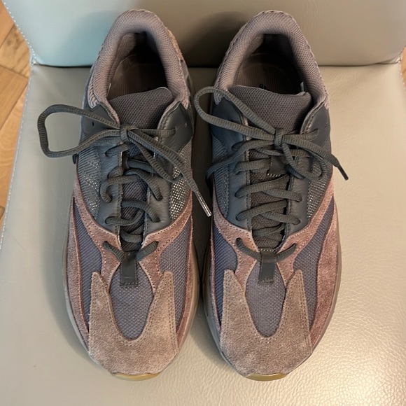 Men’s Yeezy Boost 700 Sneaker - Picture 1 of 3